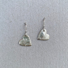 Load image into Gallery viewer, Textured hearts for World Food Programme Palestine appeal