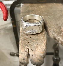 Load image into Gallery viewer, Large Silver Signet Ring